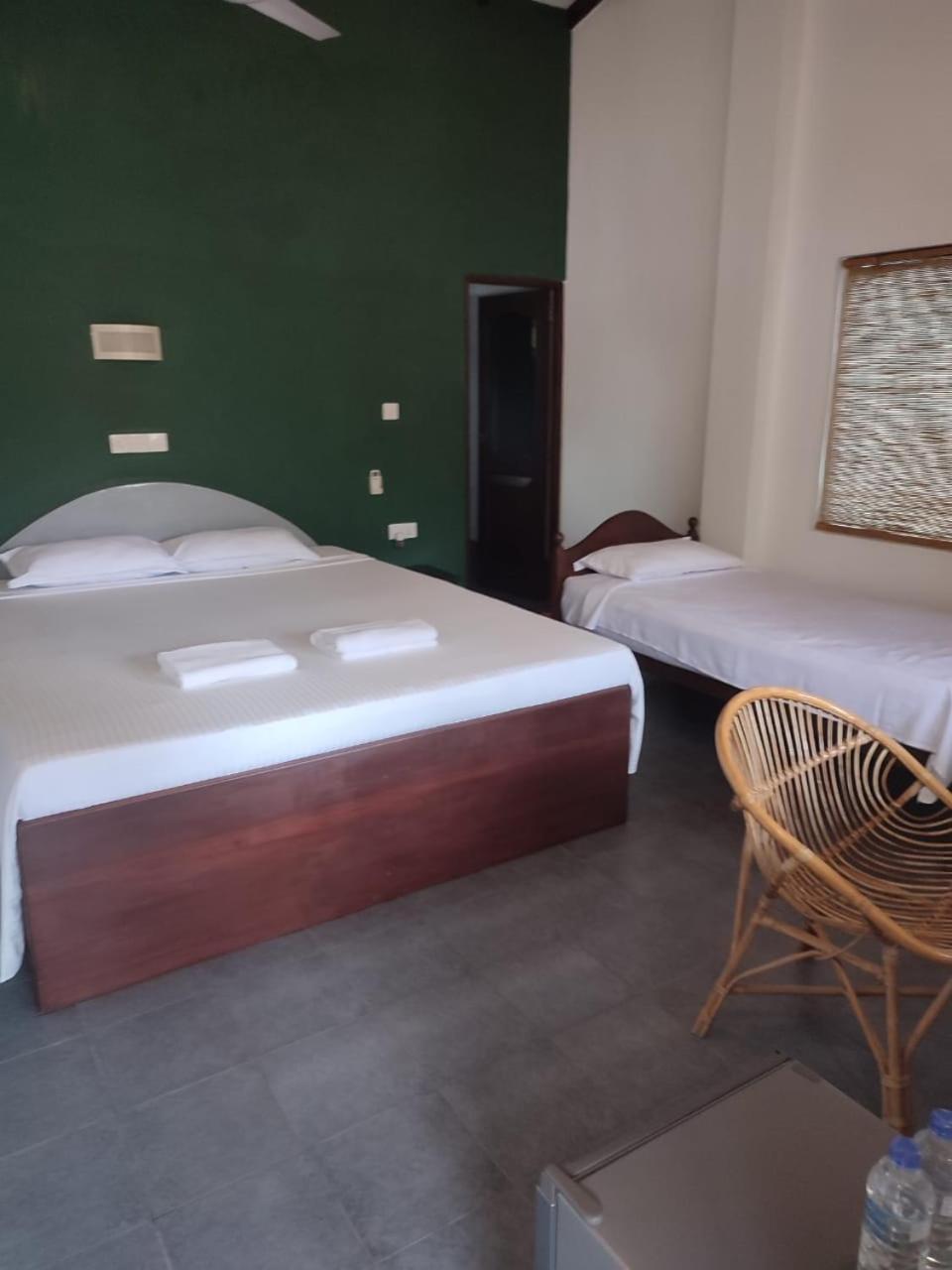 Sunil Garden Guesthouse Unawatuna Exterior foto